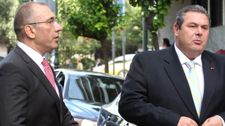 Σε προχωρημένη σήψη οι ΣΥΡΙΖΑΝΕΛ – Το Μαξίμου απάντησε στον πρόεδρο των ΑΝΕΛ – Ο Δ. Καμμένος αποδόμησε την φιέστα του Π. Καμμένου: «Δεν θα κάνει τίποτα»